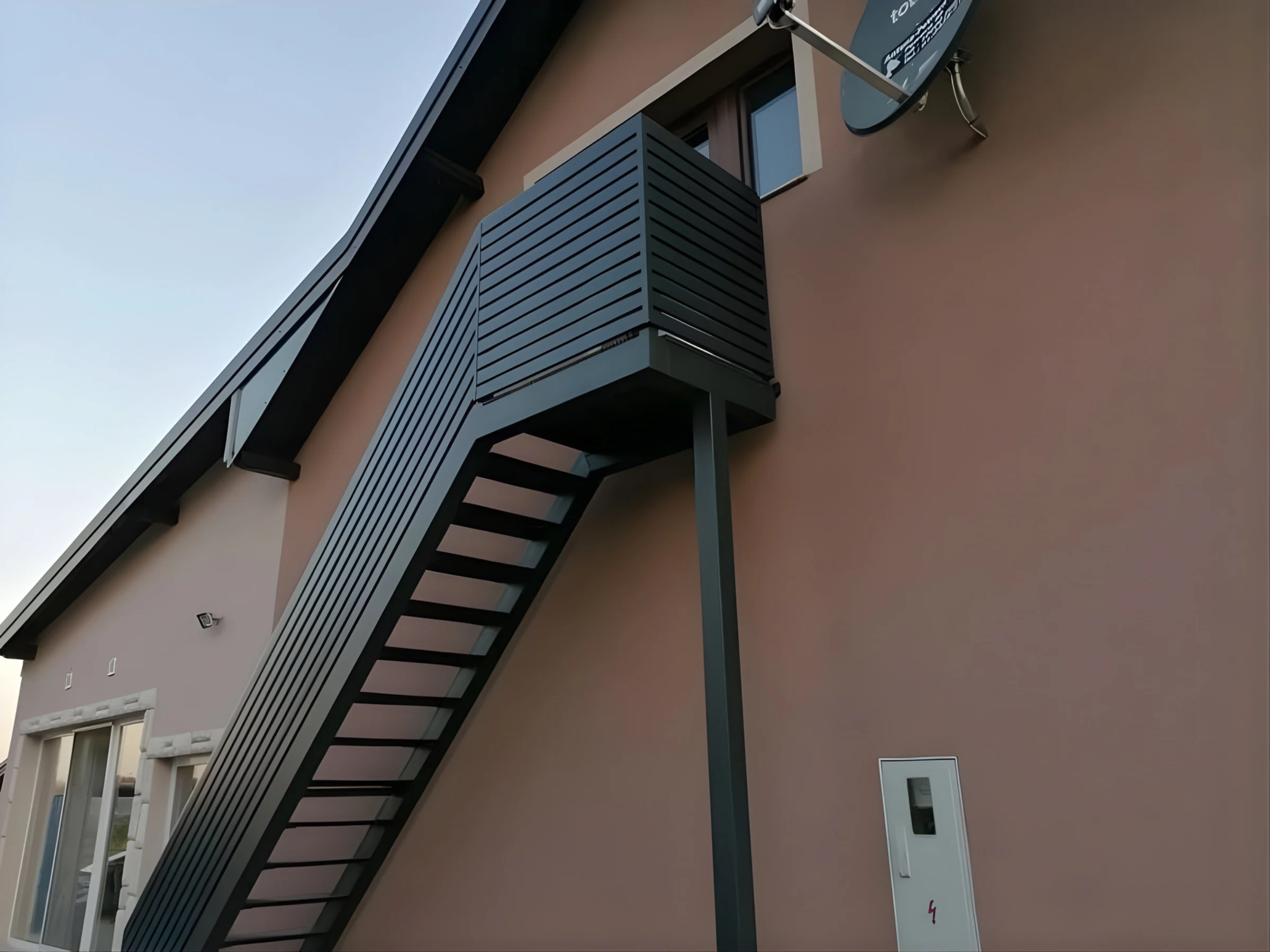 Aluminijska ograda i stepenice - detalj izvedbe